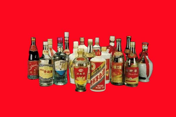 重庆南岸区回收十八老酒.jpg